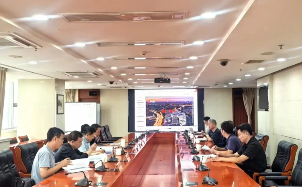 《城市低碳高效综合能源站设计与应用示范研究》《夏热冬冷地区既有办公建筑低碳改造技术体系研究及示范》两课题顺利通过结题验收